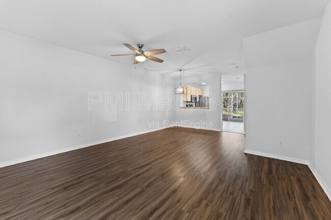 Building Photo - 5873 Fishhawk Ridge Dr