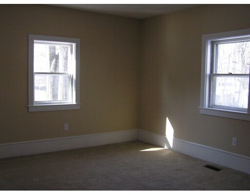 Building Photo - 45 Courtland St