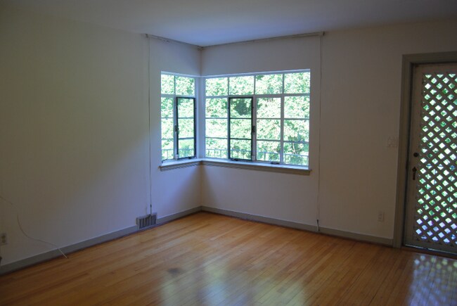 Foto del edificio - 3453 17th St NW