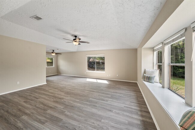 Building Photo - 21018 Verdecove Ln