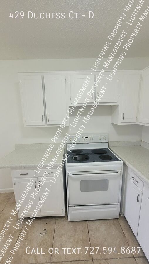 Foto del edificio - 429 Duchess Ct