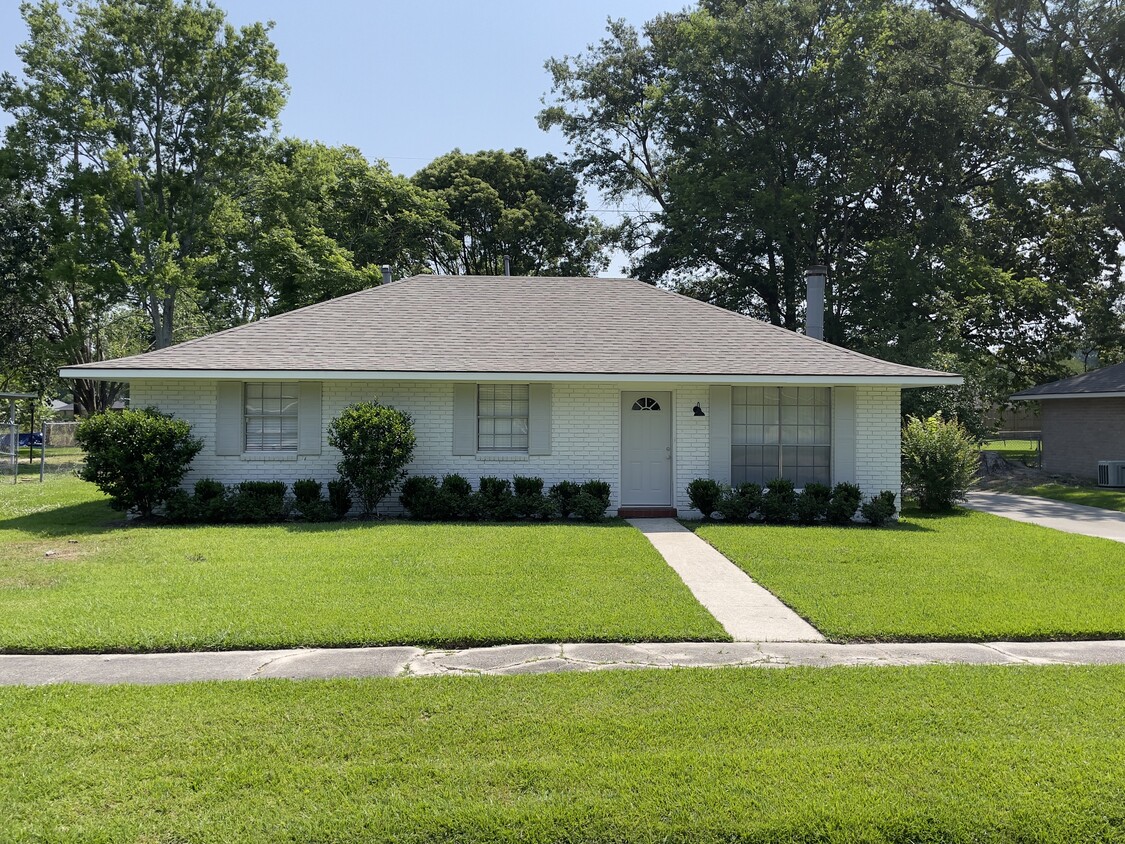 Primary Photo - 10143 Ridgely Dr