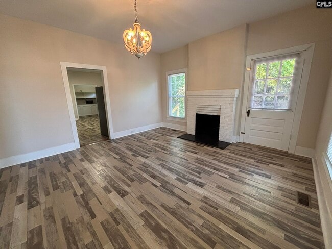 Building Photo - 161 Columbia Ave