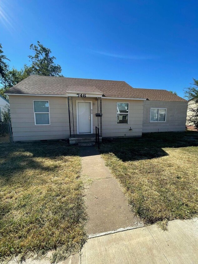 Primary Photo - Super cute and spacious!