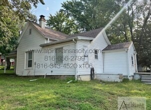 Building Photo - 301 NE 115 St