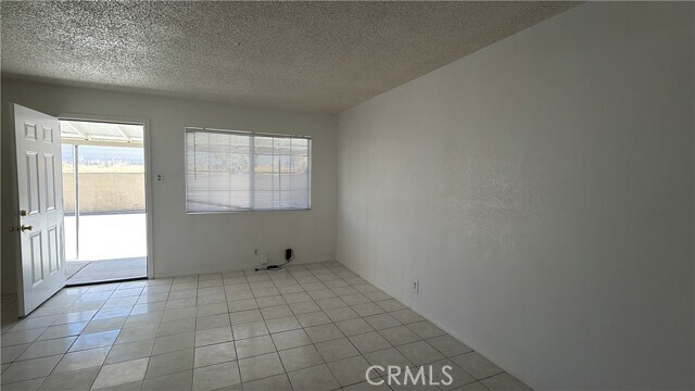 Foto del edificio - 322 Maxine Ave