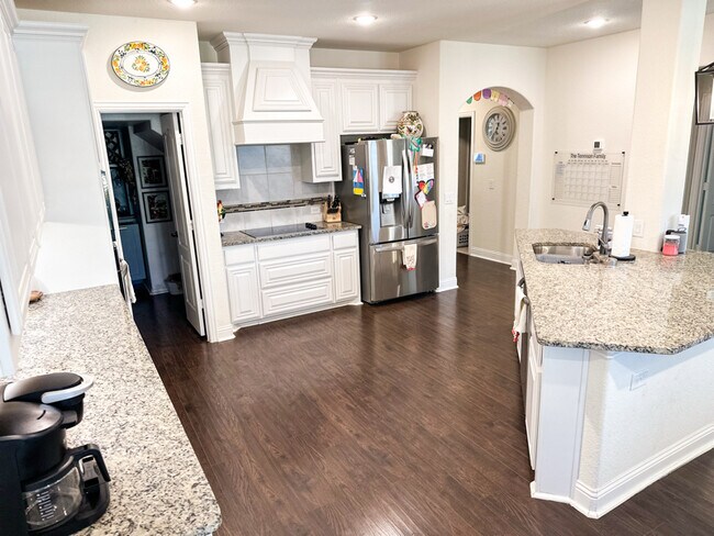Foto del edificio - 4204 Dublin Ridge Dr