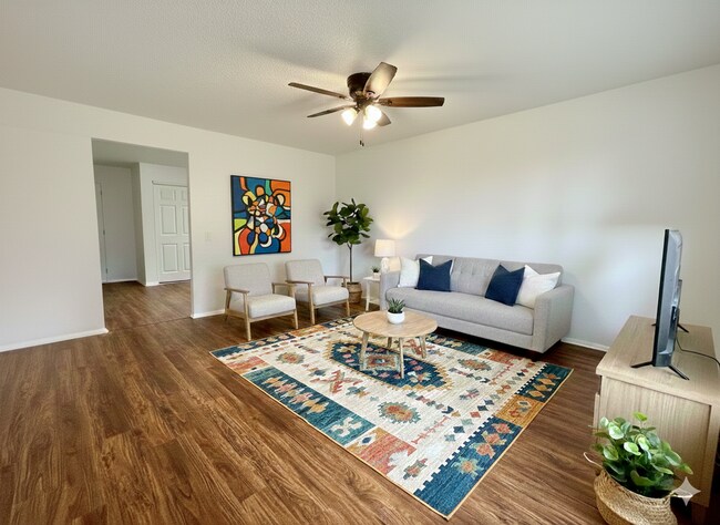 Foto del edificio - 2 Bedroom Duplex in Lakeland