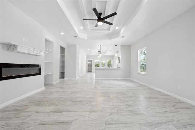 Building Photo - 956 TX-304