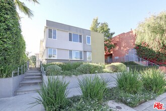 Building Photo - 609 Hayworth Ave