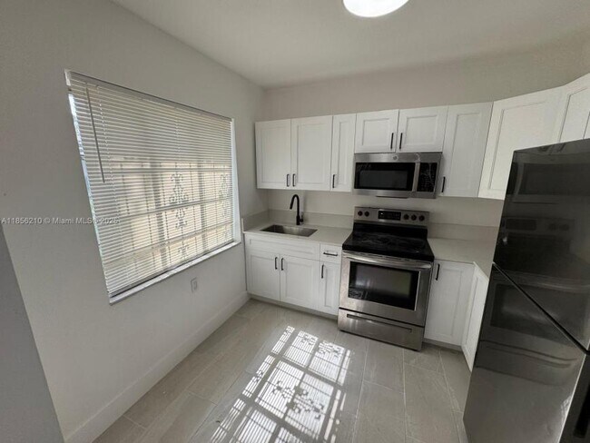 Foto del edificio - 3 bedroom in Miami FL 33138