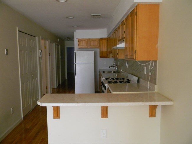 Building Photo - 143 Armstrong Ave