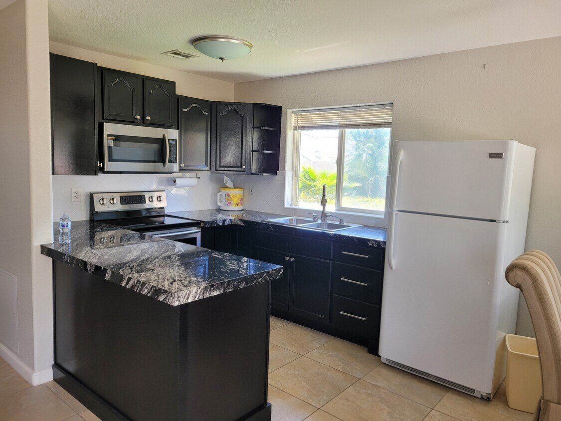 Foto principal - 4355 W Haleh Ave