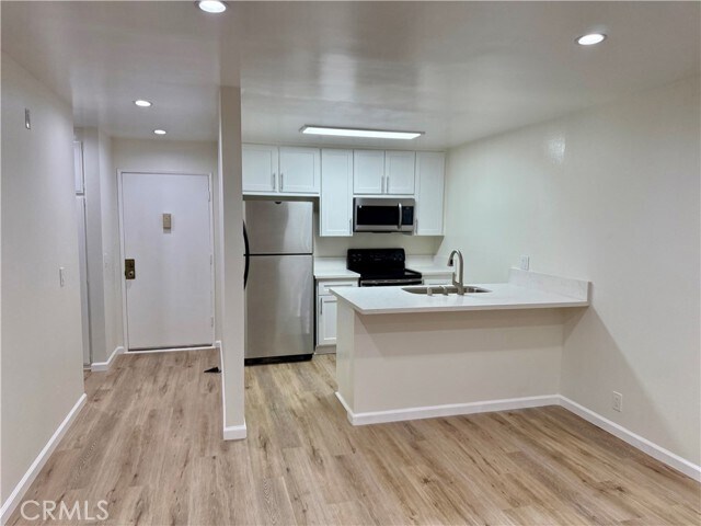 Building Photo - 5850 Benner St
