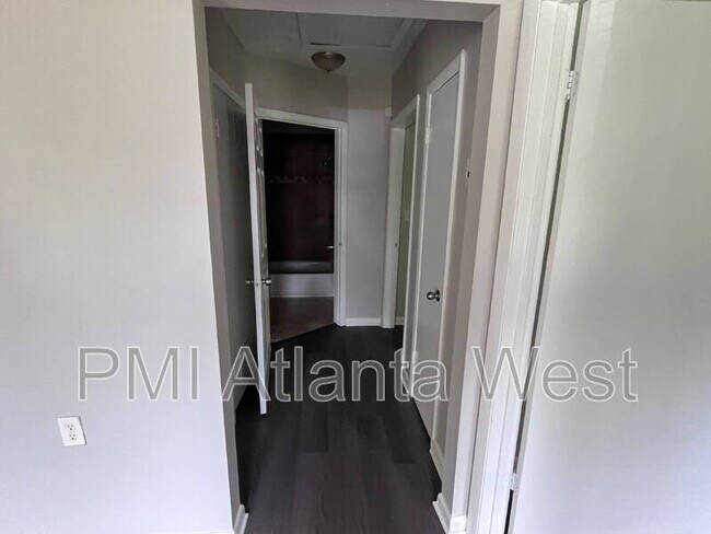 Foto del edificio - 139 Lawton St SW
