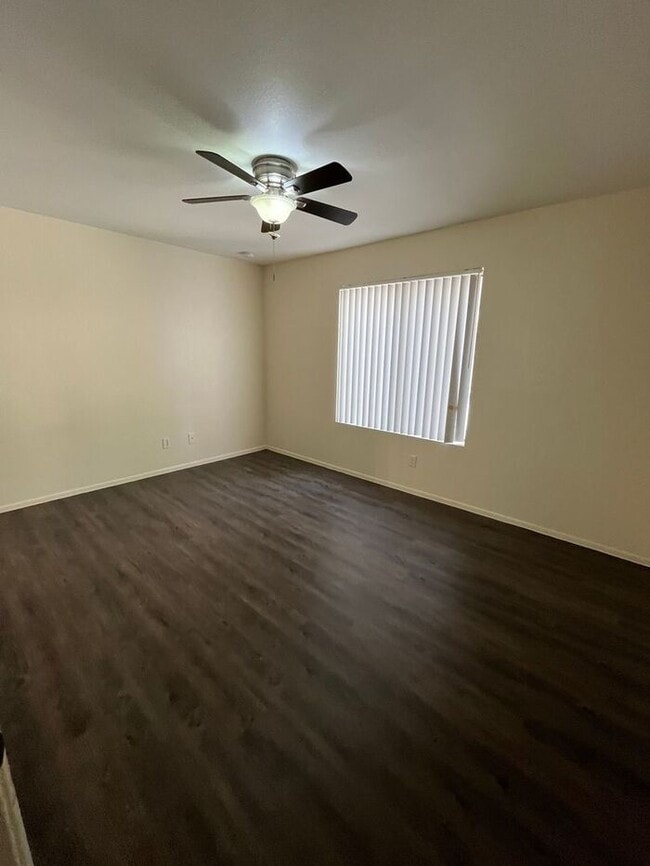 Building Photo - 1201 S McClintock Dr