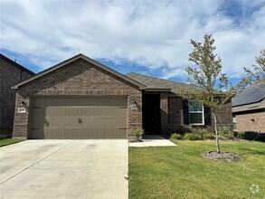 Building Photo - 1945 Javelina St