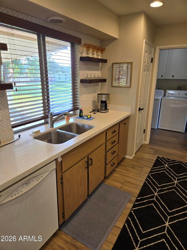 Foto del edificio - 11029 W CARON Dr