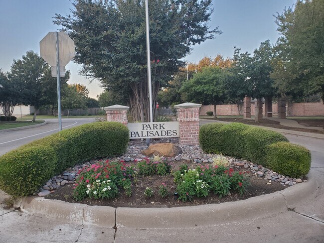 Building Photo - 6812 Cold Water Canyon Rd