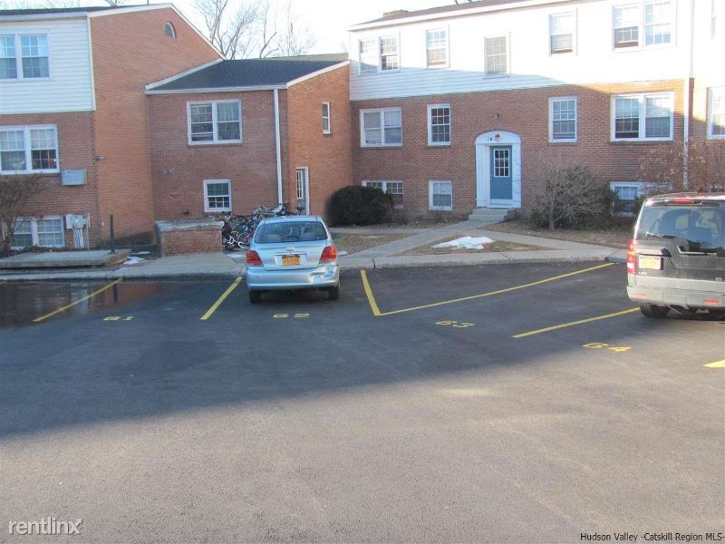 Primary Photo - 2 br, 1.5 bath House - 14 Huguenot Street ...