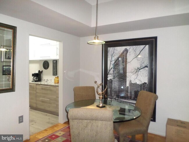 Foto del edificio - 2939 Van Ness St NW