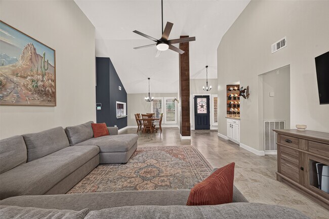 Building Photo - 22939 Indian Ridge Dr