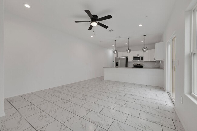 Foto del edificio - Beautiful Townhome in Downtown San Antonio...