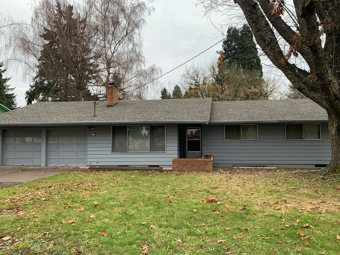 3 Bedroom Ranch Home With Double Car Garage House Rental in Beaverton, OR