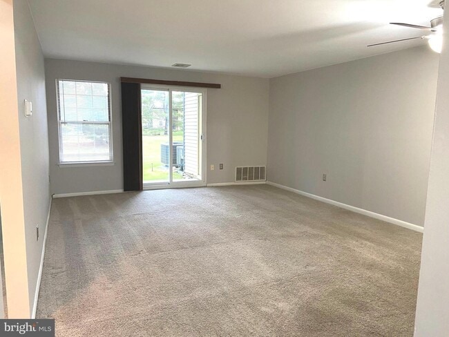 Building Photo - 108 Allem Ln