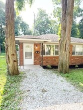 Building Photo - 4637 Crestview Ave