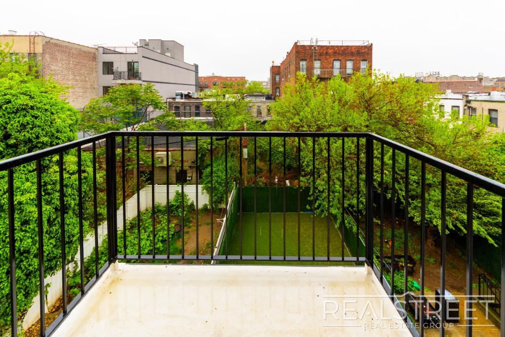 Building Photo - New 1 Bedroom with Private Balcony, In-Uni...