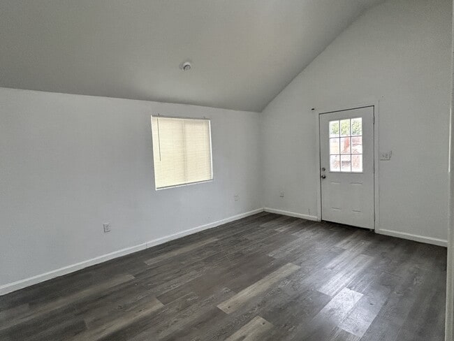 Building Photo - 8017 Laurel Ave
