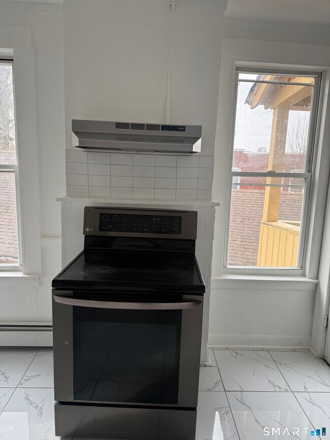 Foto del edificio - 429 Summit St