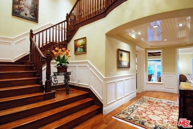 Building Photo - 5925 Normandy Dr