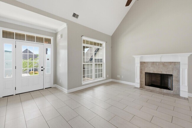 Foto del edificio - 5343 Asher Village Dr