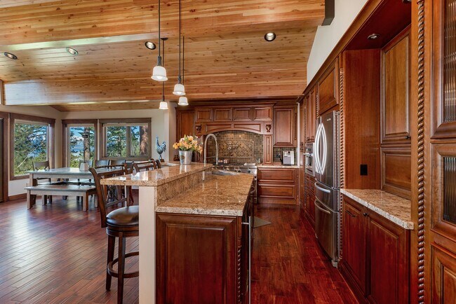 Building Photo - Gorgeous Zephyr Cove home