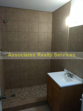 Foto del edificio - Spacious 4 Bedroom in Mason Manor
