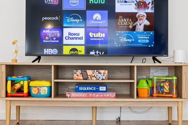 Foto del edificio - 2380 Aram Ave