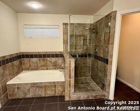 Building Photo - 510 Roble Fino