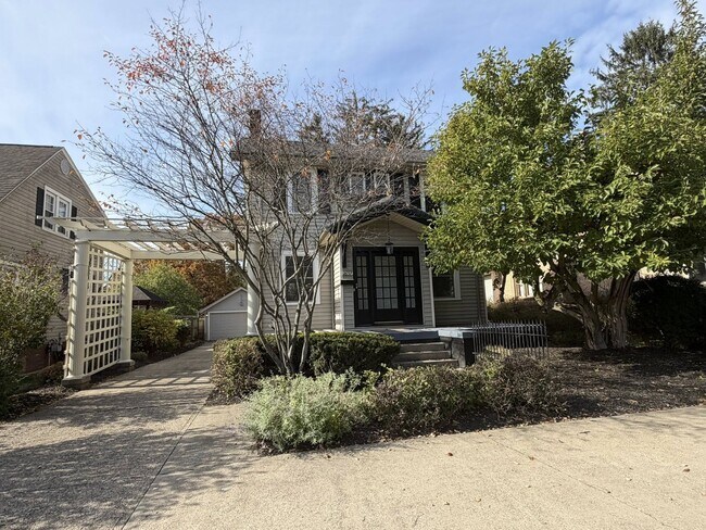 Foto del edificio - 2657 Dresden Rd