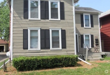 Building Photo - 718 W Ionia St