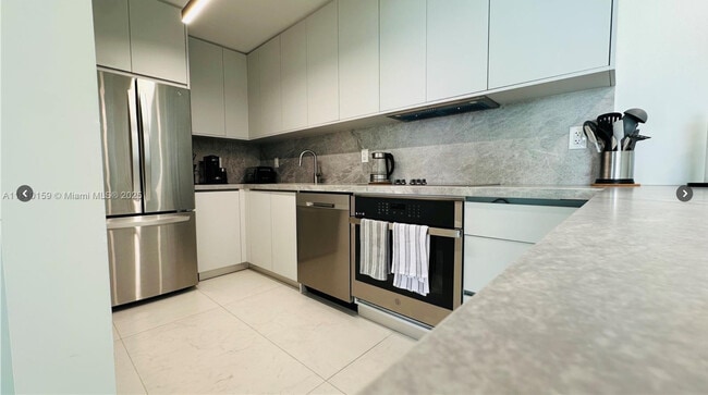 Foto del edificio - 800 Claughton Island Dr