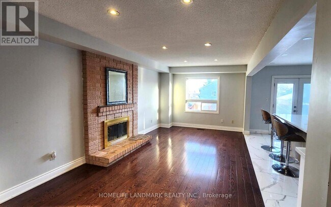 Photo du bâtiment - 200 Forsyth Rd