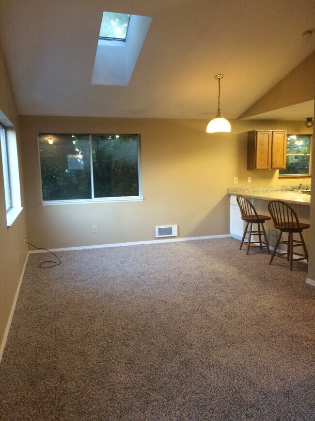 Foto del edificio - 1207 NE 55th St