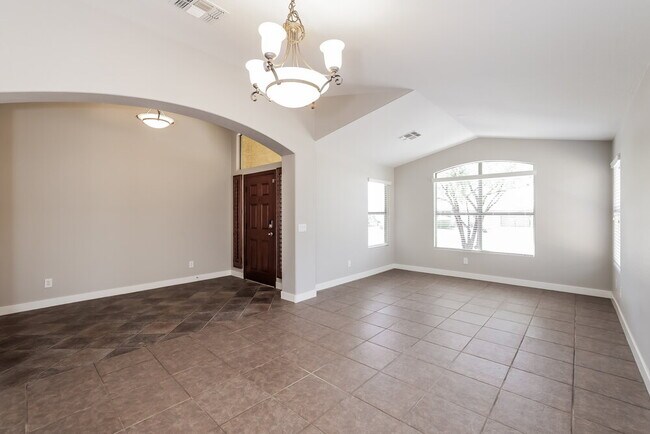 Foto del edificio - 22851 N 103rd Ln