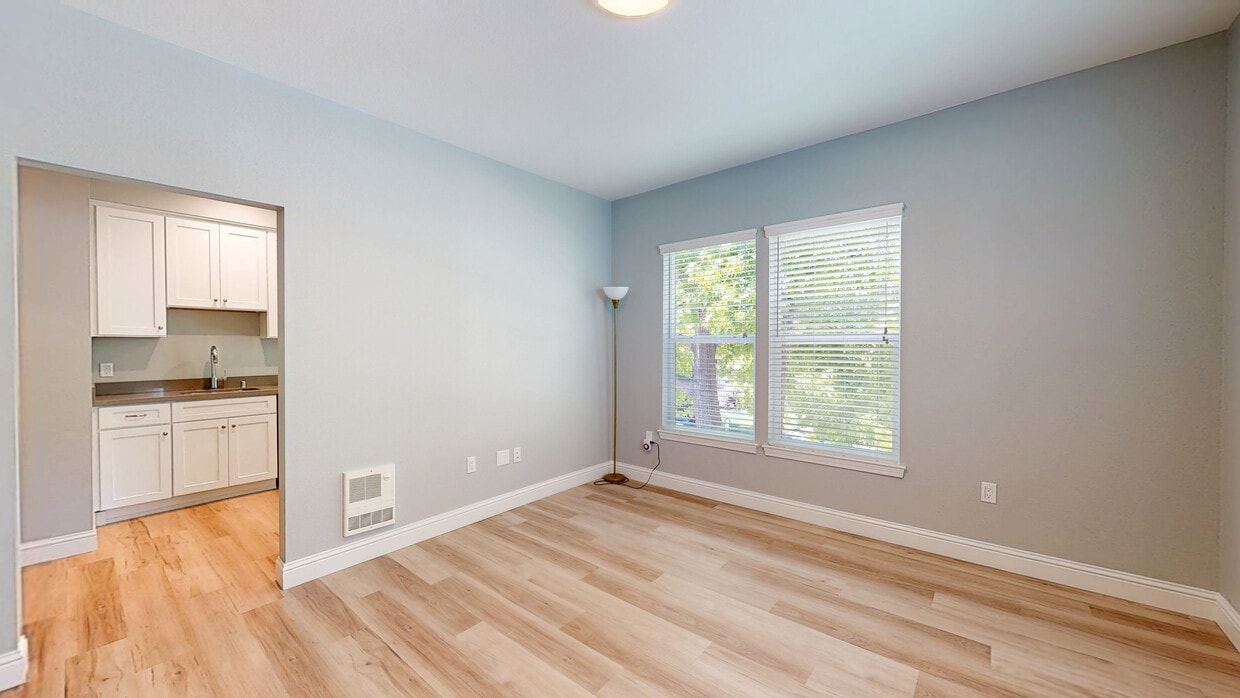 Photo - 2016-2020 Dwight Way Apartments