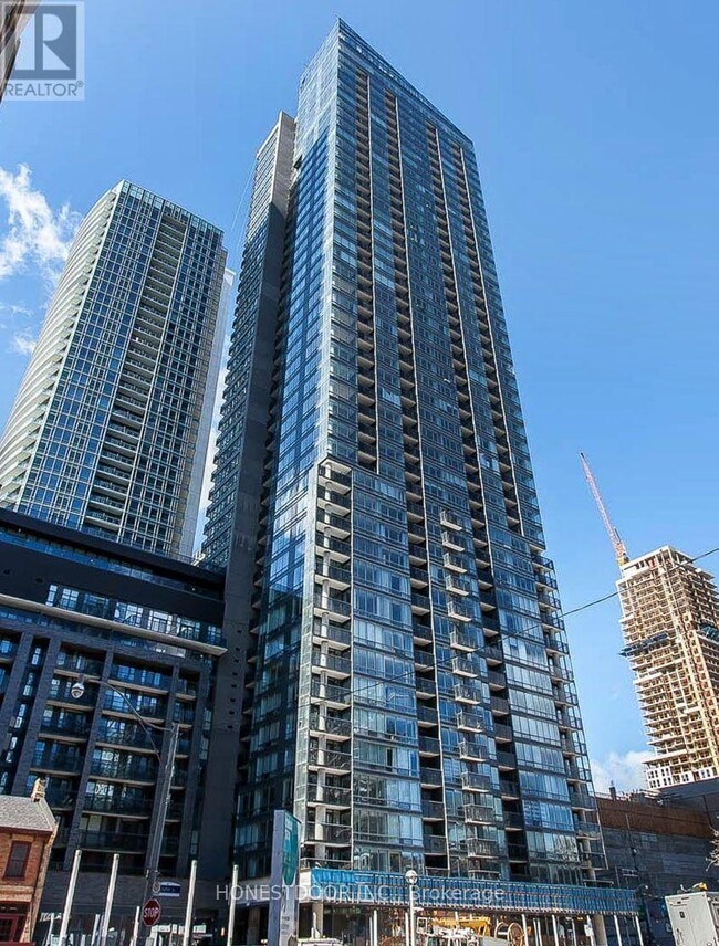 Building Photo - 295 Adelaide St W