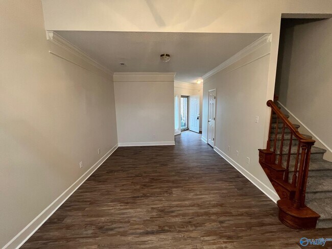 Foto del edificio - 2124 Eastbrook SE