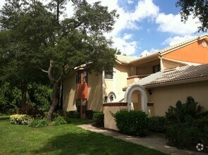 Building Photo - 7701 Sugar Bend Dr