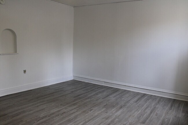 Foto del edificio - 427 N Newberry St